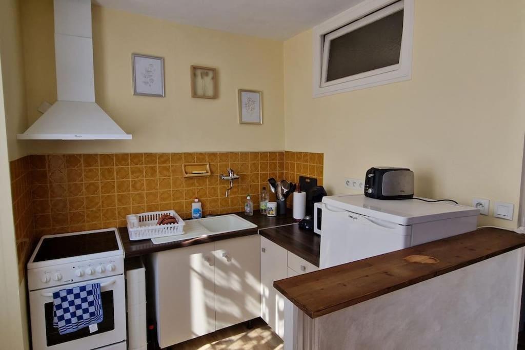 Appartement Dans Maison De Ville - 4 Personnes Oloron-Sainte-Marie Buitenkant foto