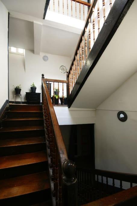 Appartement Dans Maison De Ville - 4 Personnes Oloron-Sainte-Marie Buitenkant foto
